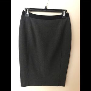 NWT Uniqlo gray pencil skirt size 4/6